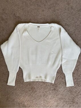 Free People Cream V-Neck Cotton Ribbed Balloon Sleeve Sweater